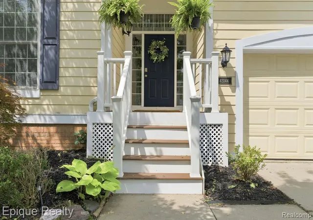 Photo 2 of Sale Pending at 43144 Emerson Way, Novi, MI 48377 1954 | MLS# 61013514 | Listing updated on 2026-09-03