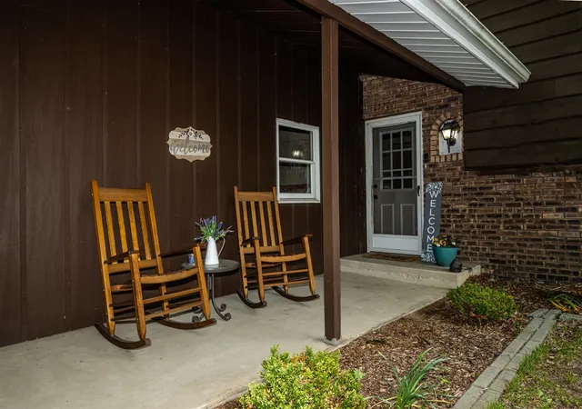 Homes for sale in Sawyer, MI | 13953 Minnich Rd, Sawyer, MI 49125 | MLS# 70533694
