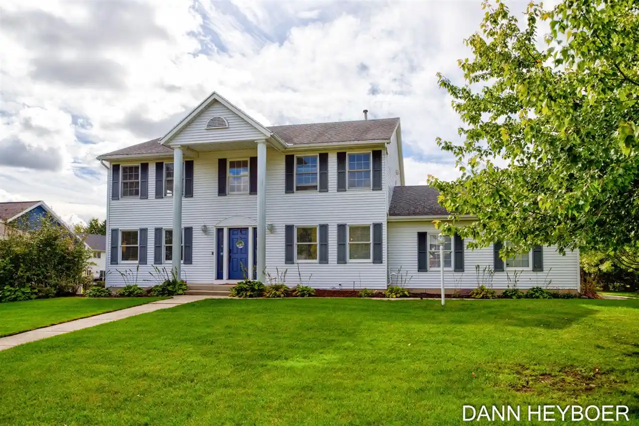 Photo 1 of Single family home for sale at 7044 Summit Hl Ct, Caledonia, MI 49316 | MLS# 70563899 | Listing updated on 2026-10-29