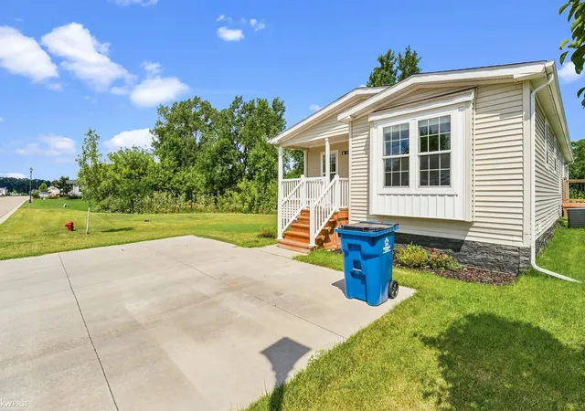 Photo 3 of Single family home for sale at 6500 Prince Blvd, Fenton, MI 48430 | MLS# 50217616 | Listing updated on 2026-08-31