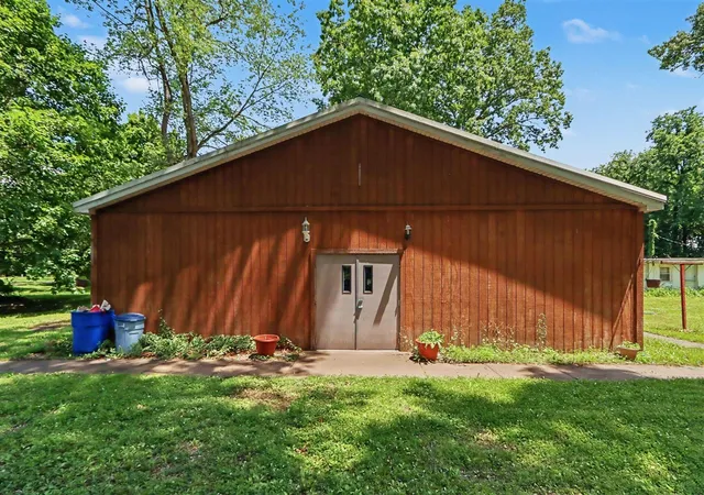 Photo 2 of Sale Pending at 600 Grove St, Vicksburg, MI 49097 | MLS# 70545710 | Listing updated on 2026-07-27