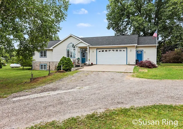 Homes for sale in Sheridan, MI | 3454 Holland Lake, Sheridan, MI 48884 | MLS# 70539862