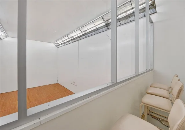 2nd image of 2140 Pauline Blvd, Ann Arbor, MI 48103