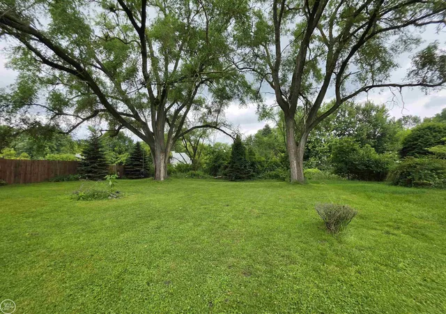 Homes for sale in Harrison Twp, MI | 24741 Old Shook Rd, Harrison Twp, MI 48045 | MLS# 50213645