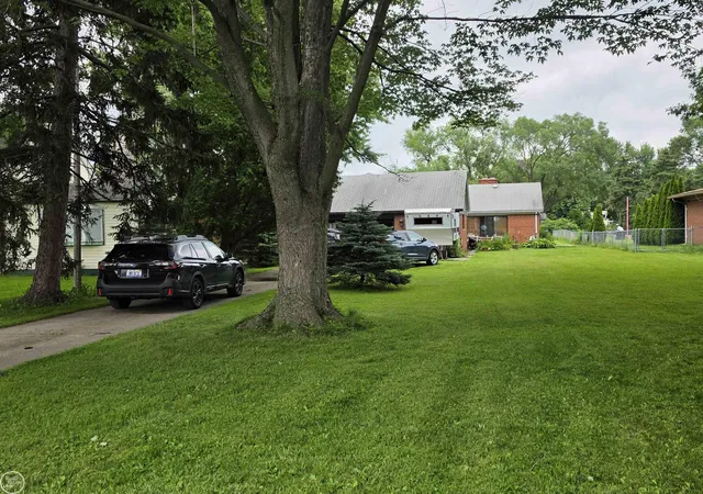 Homes for sale in Harrison Twp, MI | 24741 Old Shook Rd, Harrison Twp, MI 48045 | MLS# 50213645