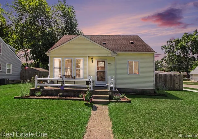 1st image of 33065 John Hauk St, Garden City, MI 48135 | MLS# 61011684