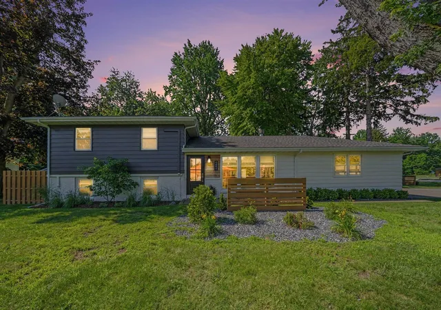 Homes for sale in Sawyer, MI | 6484 Sawyer Rd, Sawyer, MI 49125 | MLS# 70544453