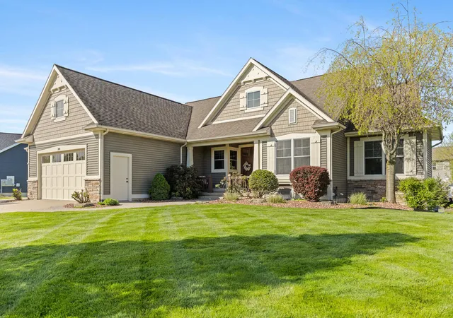 2nd image of 7491 Augusta Ln, Hudsonville, MI 49426 | MLS# 70530449