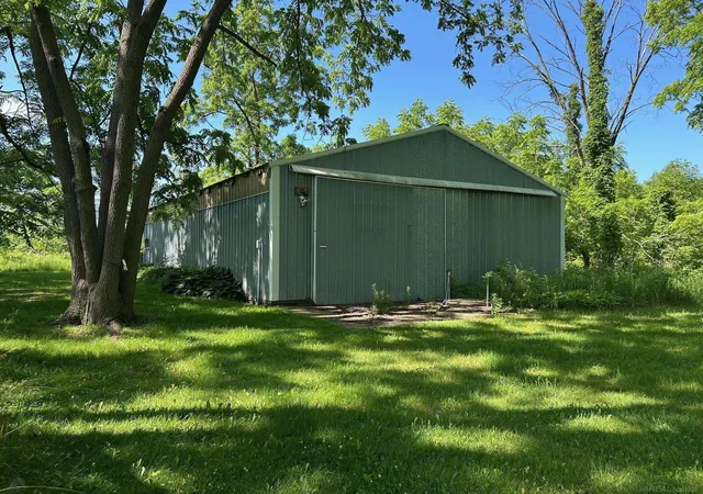 Homes for sale in Deckerville, MI | 4550 Snover Rd, Deckerville, MI 48427 | MLS# 50183162