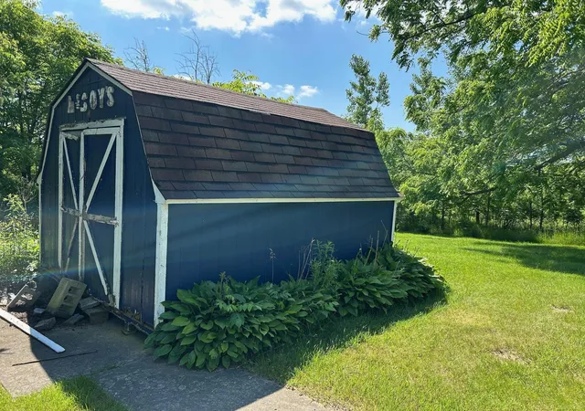 Homes for sale in Deckerville, MI | 4550 Snover Rd, Deckerville, MI 48427 | MLS# 50183162