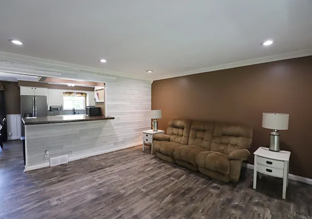 5th image of 6285 Chicago Rd, Flushing, MI 48433 | MLS# 50210055