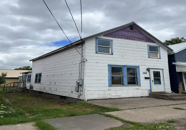 Photo 1 of Single family home for sale at 108 S 4th Street, Lanse, MI 49946 | MLS# 50218993 | Listing updated on 2026-08-19