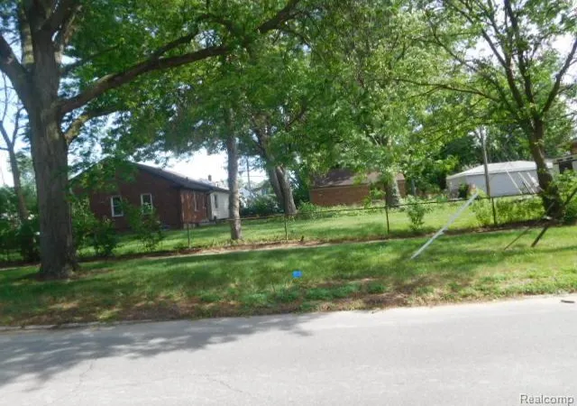 Photo 5 of Single family home for sale at 23855 Couzens Ave, Hazel Park, MI 48030 | MLS# 61001645 | Listing updated on 2026-08-13