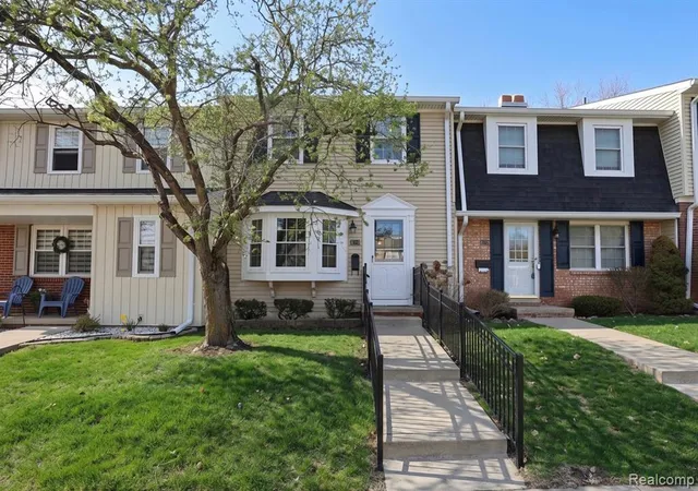 Condominium at 42754 Lyric Ct, Northville, MI 48167 | MLS# 60984106 |  | Sold on 2026-05-20