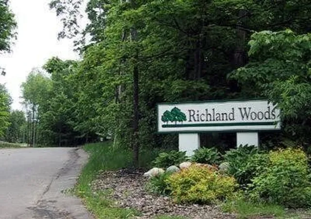Homes for sale in Richland, MI | 9122 Richland Woods Dr, Richland, MI 49083 | MLS# 70502976