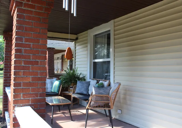 Photo 4 of Sale Pending at 1909 Linden Ave, Grand Rapids, MI 49507 | MLS# 70553693 | Listing updated on 2026-10-05