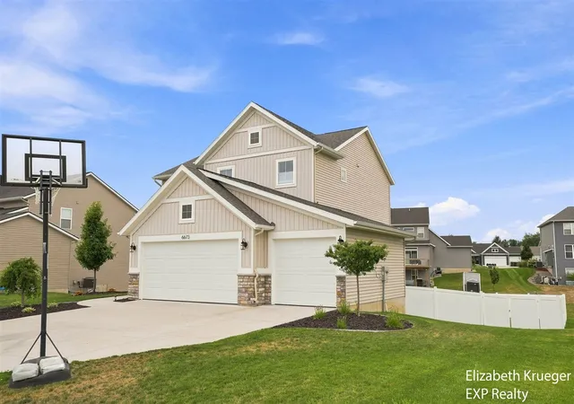 2nd image of 6673 Maria Dr, Hudsonville, MI 49426 | MLS# 70549674