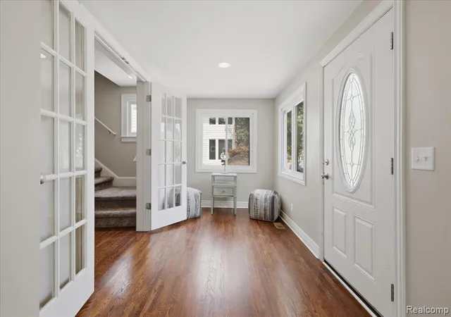 Photo 3 of Single family home for sale at 307 N Washington Ave, Royal Oak, MI 48067 | MLS# 61015070 | Listing updated on 2026-08-29