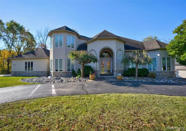 1st image of 5166 Warwick Woods Trl, Grand Blanc, MI 48439 | MLS# 60971592