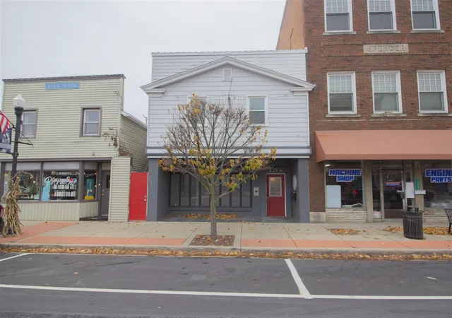 1st image of 108 S Main St, Romeo, MI 48065 | MLS# 70538674