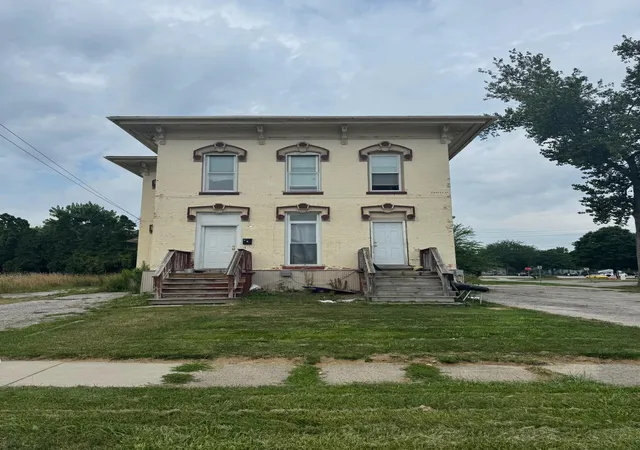 Photo 1 of Multi family home for sale at 403 S Fayette St, Saginaw, MI 48602 | MLS# 50183792 | Listing updated on 2026-05-27