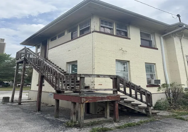 Photo 2 of Multi family home for sale at 403 S Fayette St, Saginaw, MI 48602 | MLS# 50183792 | Listing updated on 2026-05-27