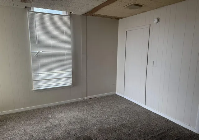 Listing Photo 4 - Condo for sale in building located at 403 S Fayette St, Saginaw, MI 48602