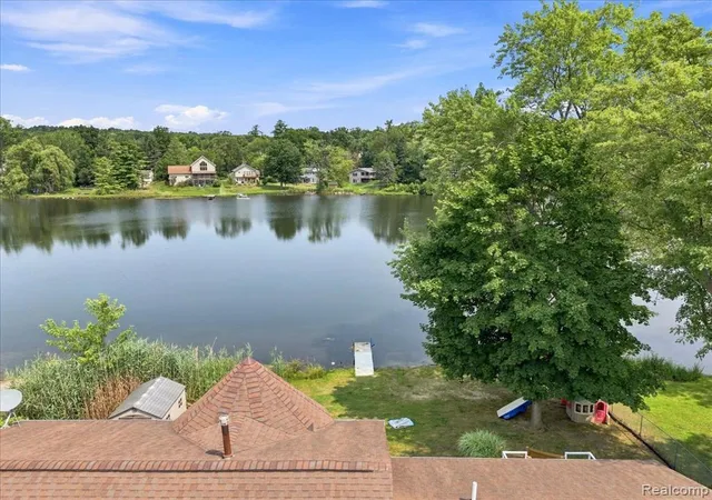 2nd image of 1255 Paul Blvd, Lake Orion, MI 48362 | MLS# 61020613