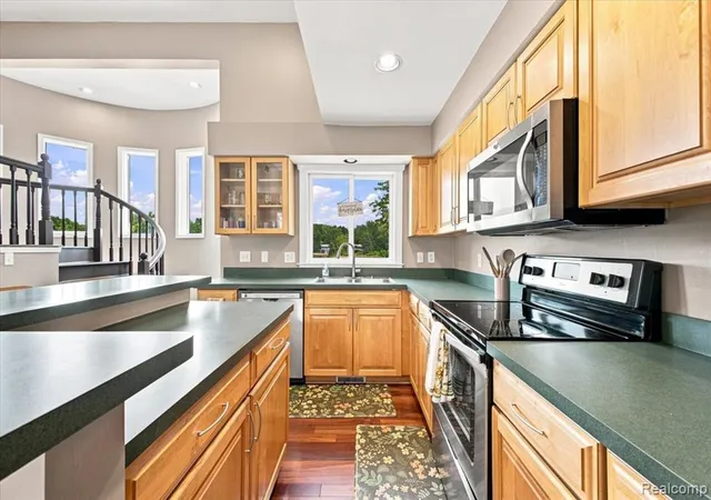 5th image of 1255 Paul Blvd, Lake Orion, MI 48362 | MLS# 61020613