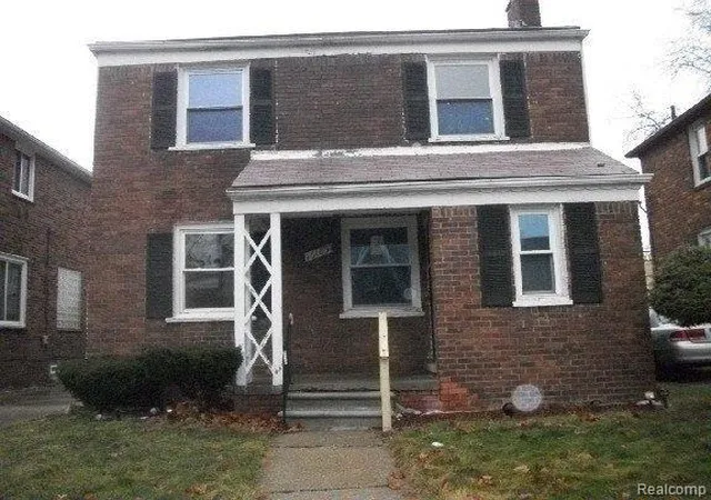 Single Family Residence at 16185 Manor St, Detroit, MI 48221 | MLS# 20563221 | | Sold on 2012-04-18