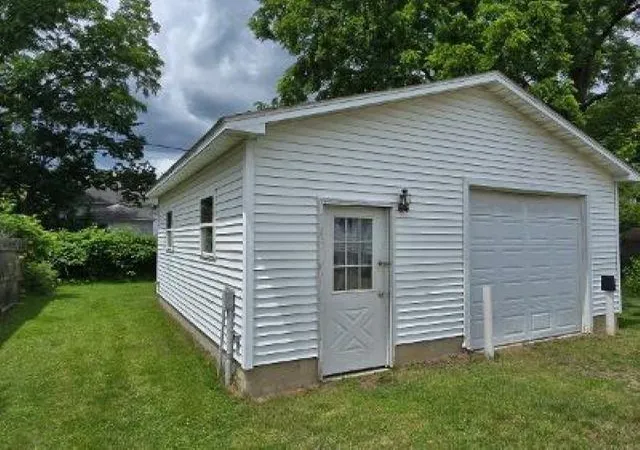 Homes for sale in Owosso, MI | 710 Alger Ave, Owosso, MI 48867 | MLS# 50211726