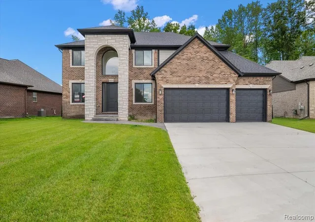 Photo 3 of Single family home for sale at 24318 Tullymore Dr, Macomb, MI 48042 4206 | MLS# 61006613 | Listing updated on 2026-08-28