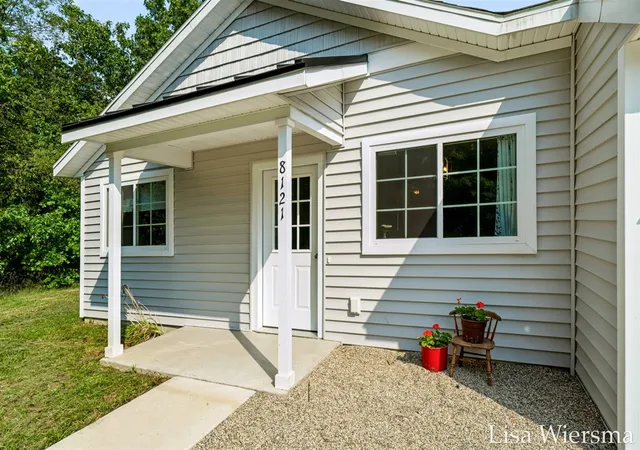 Photo 3 of Sale Pending at 8121 Bowens Mill Rd, Middleville, MI 49333 | MLS# 70555032 | Listing updated on 2026-09-04