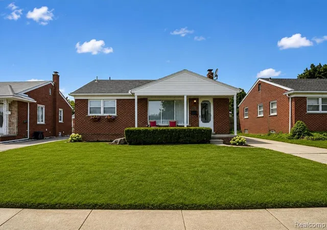 3rd image of 6523 Henry Ruff Rd, Garden City, MI 48135 2010 | MLS# 61023417