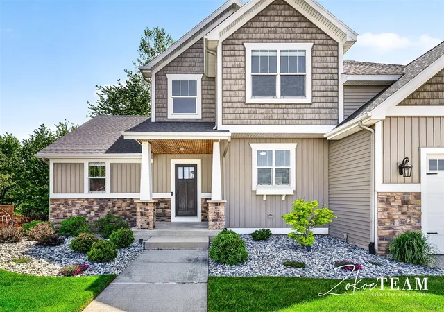 Homes for sale in Grand Rapids, MI | 1922 Stratford Ln, Grand Rapids, MI 49534 | MLS# 70534166