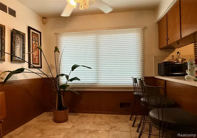 Photo 14 of Sale Pending at 25630 Woodvilla Pl, Southfield, MI 48075 | MLS# 61014283 | Listing updated on 2026-07-27