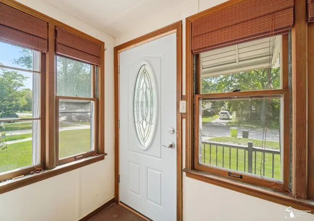 5th image of 29305 Van Riper St, Flat Rock, MI 48134 | MLS# 50218876