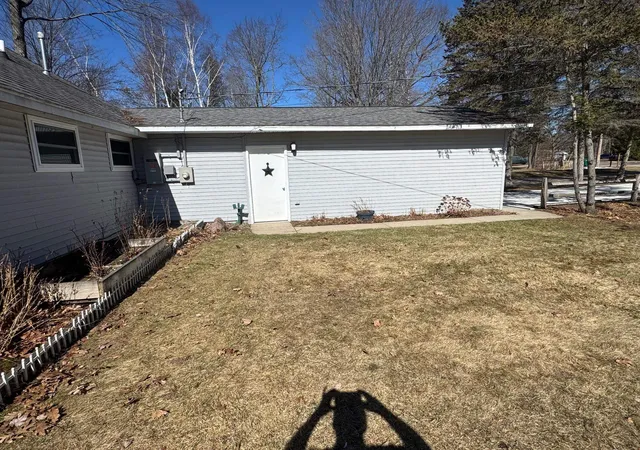 Homes for sale in Prudenville, MI | 138 Hazelwood Dr, Prudenville, MI 48651 | MLS# 80066226
