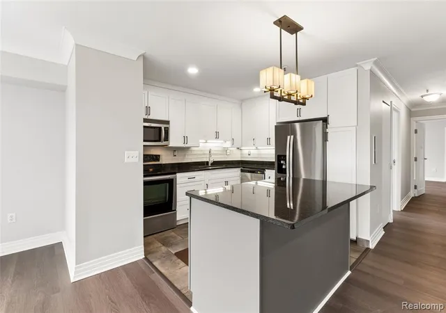 1st image of 1001 W Jefferson Ave #2a, Detroit, MI 48226 | MLS# 61009635