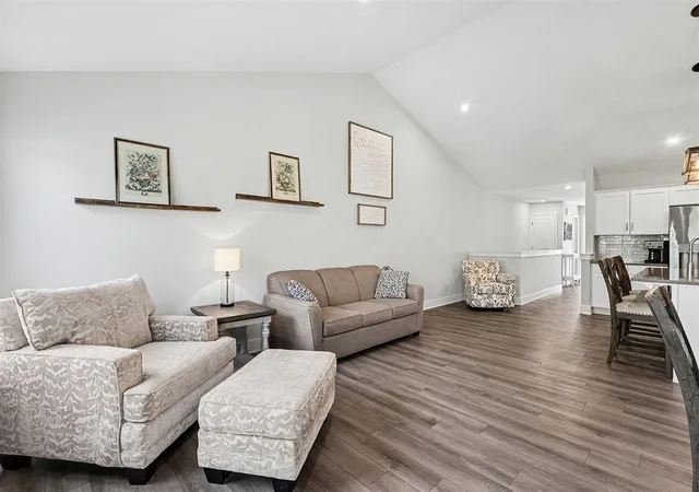 Listing Photo 4 - Condo for sale in building located at 1707 SW Thyme Dr, Byron Center, MI 49315