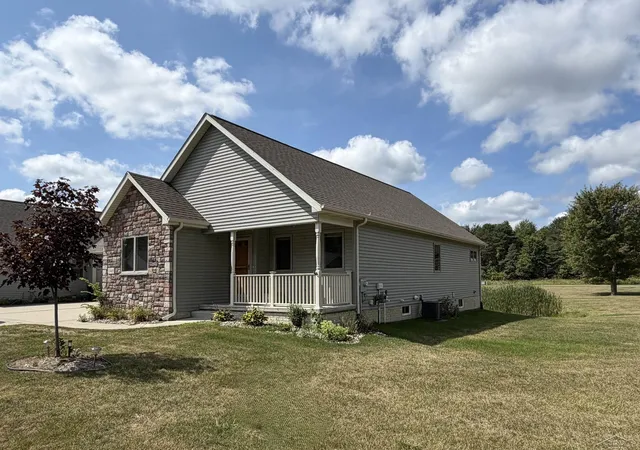Photo 2 of Condo for sale at 11469 Windmill Pointe Pt, Clio, MI 48420 | MLS# 50219975 | Listing updated on 2026-09-09