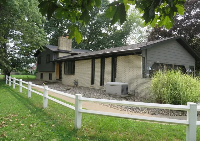 Photo 2 of Sale Pending at 5591 Wing Ave, Grand Rapids, MI 49512 | MLS# 70551698 | Listing updated on 2026-08-19