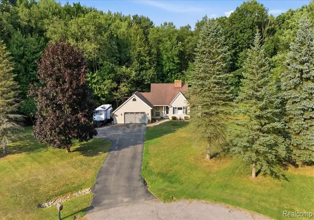 Photo 2 of Sale Pending at 10100 Springtime Cir, Clarkston, MI 48348 1644 | MLS# 61024268 | Listing updated on 2026-09-10