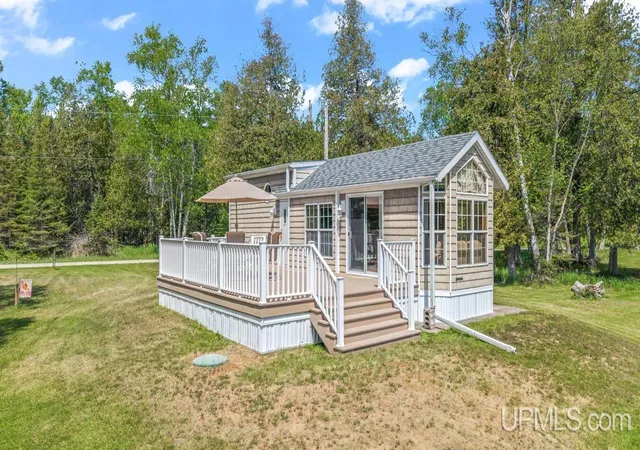 Homes for sale in Rapid River, MI | 3962 New Wilsey Bay U25 Rd, Rapid River, MI 49878 | MLS# 50210386