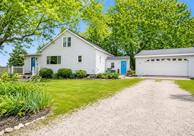 Homes for sale in Fremont, MI | 3428 S Comstock Ave, Fremont, MI 49412 | MLS# 70542829