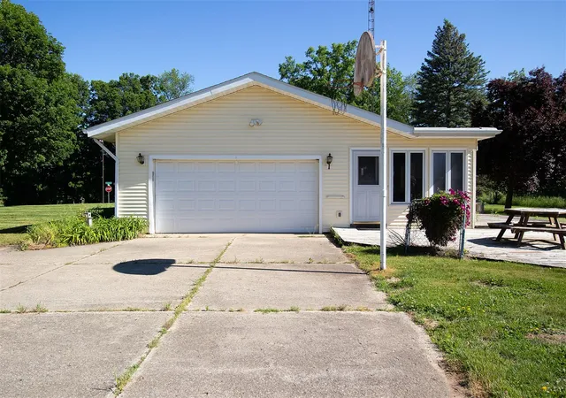 Homes for sale in Homer, MI | 3990 26 1/2 Mile Rd, Homer, MI 49245 | MLS# 70537678