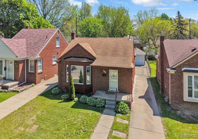 Photo 3 of Single family home for sale at 9578 Grayfield, Redford, MI 48239 1424 | MLS# 60991715 | Listing updated on 2026-09-04