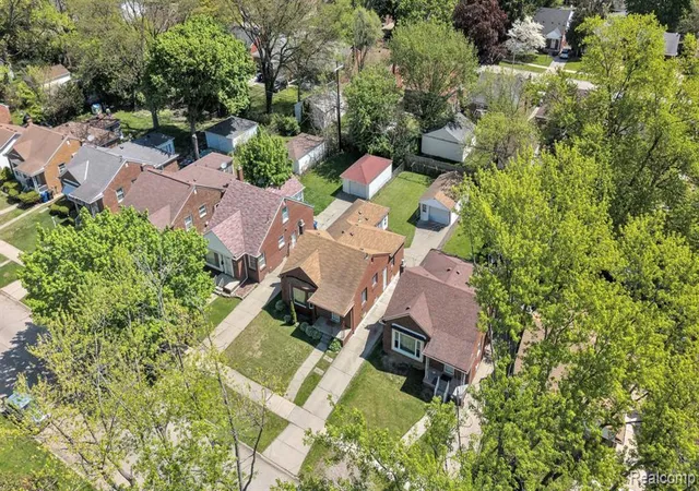 Photo 5 of Single family home for sale at 9578 Grayfield, Redford, MI 48239 1424 | MLS# 60991715 | Listing updated on 2026-09-04