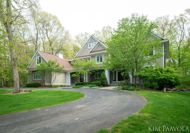 Photo 1 of Mansion for sale at 3099 Pickford Dr, Ada, MI 49301 | MLS# 70517930 | Listing updated on 2026-06-04