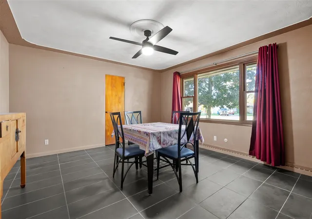 Photo 3 of Sale Pending at 318 Lakeshore Dr, Battle Creek, MI 49015 | MLS# 70501025 | Listing updated on 2025-12-23
